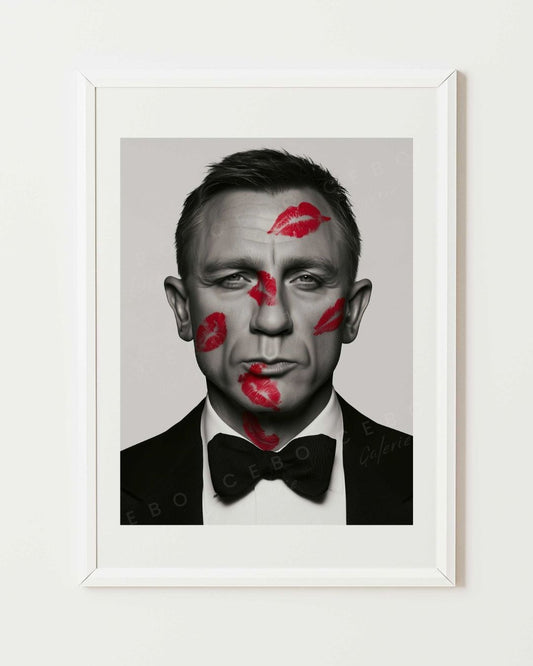 Affiche Bond Kiss