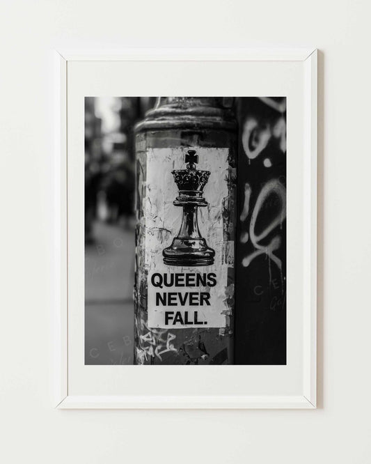 Affiche QUEENS NEVER FALL.